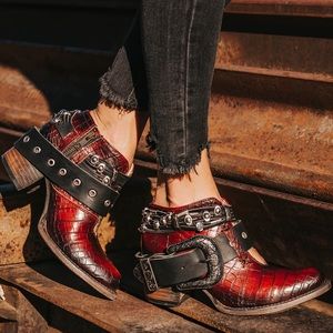 Freebird Saloon Red Croco